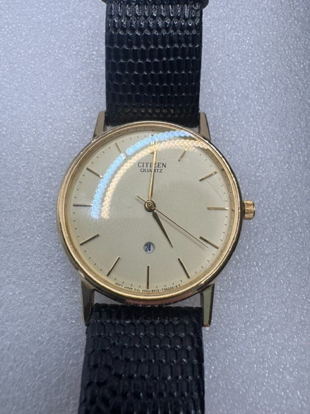 Vintage Mens Citizen Quick Set, Date at Six 6010 T15553 Quartz Japan Wrist Watch